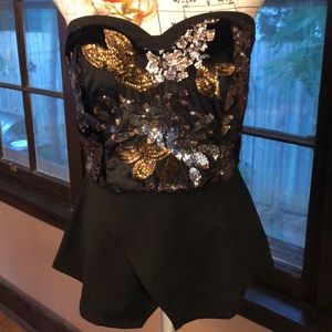 Sleeveless sequin dress top